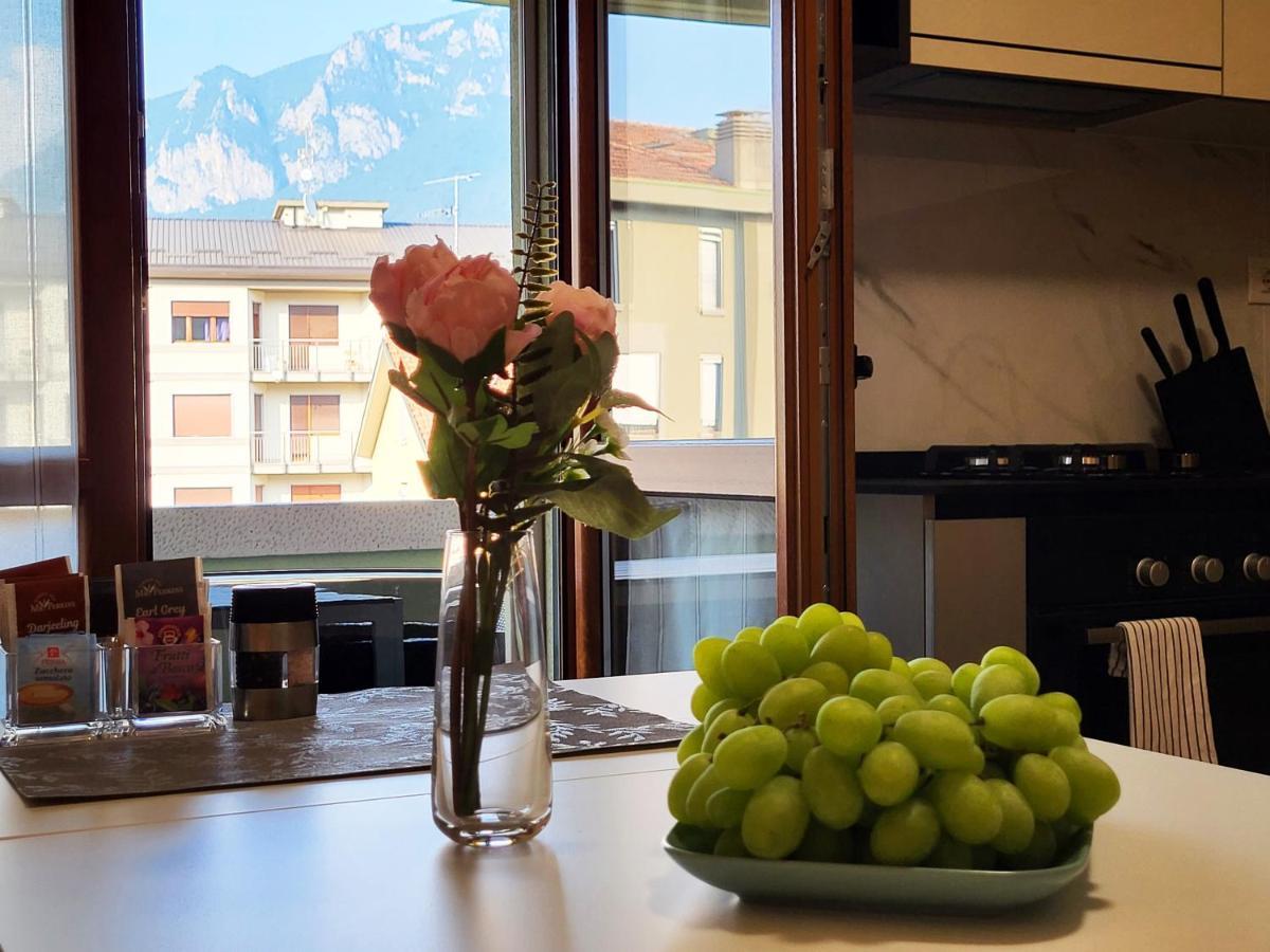 Casa Lariana Lejlighed Lecco Eksteriør billede