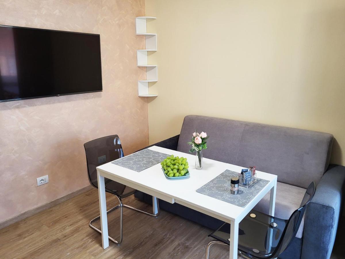 Casa Lariana Lejlighed Lecco Eksteriør billede